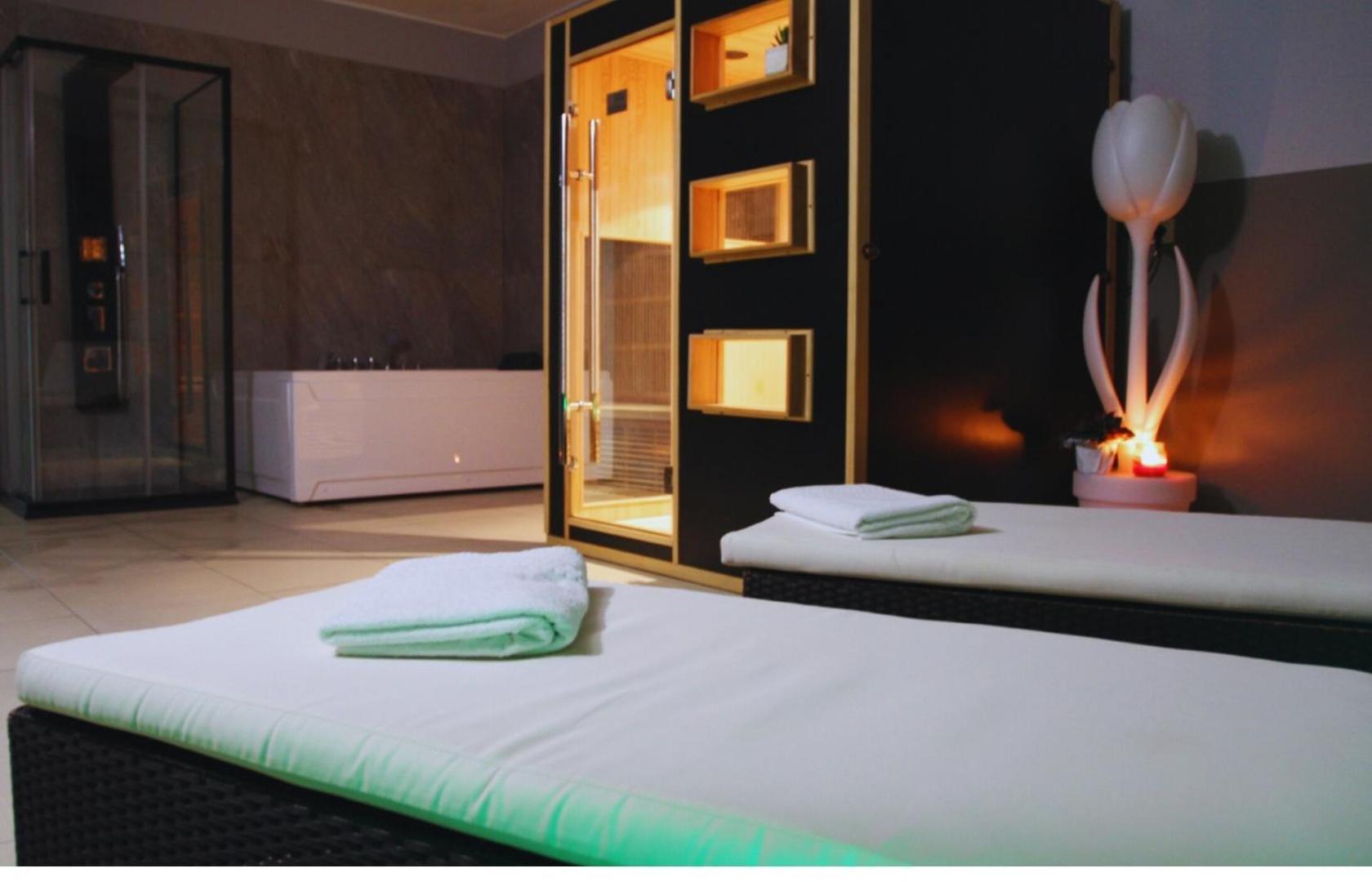 Happy Hotel Atelier Gardone Riviera Centro & Beach Экстерьер фото