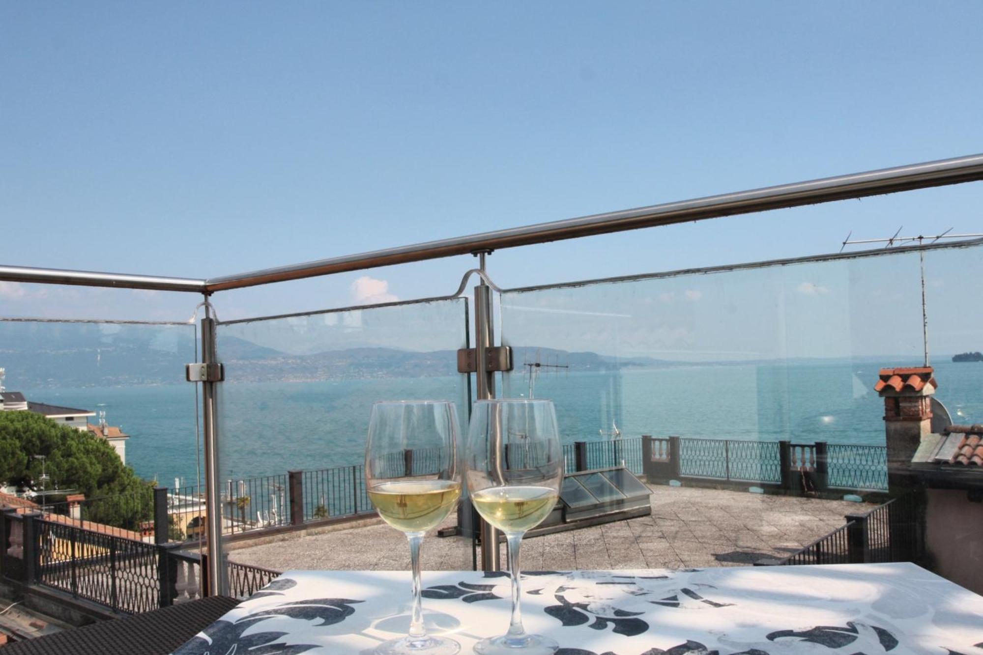 Happy Hotel Atelier Gardone Riviera Centro & Beach Экстерьер фото