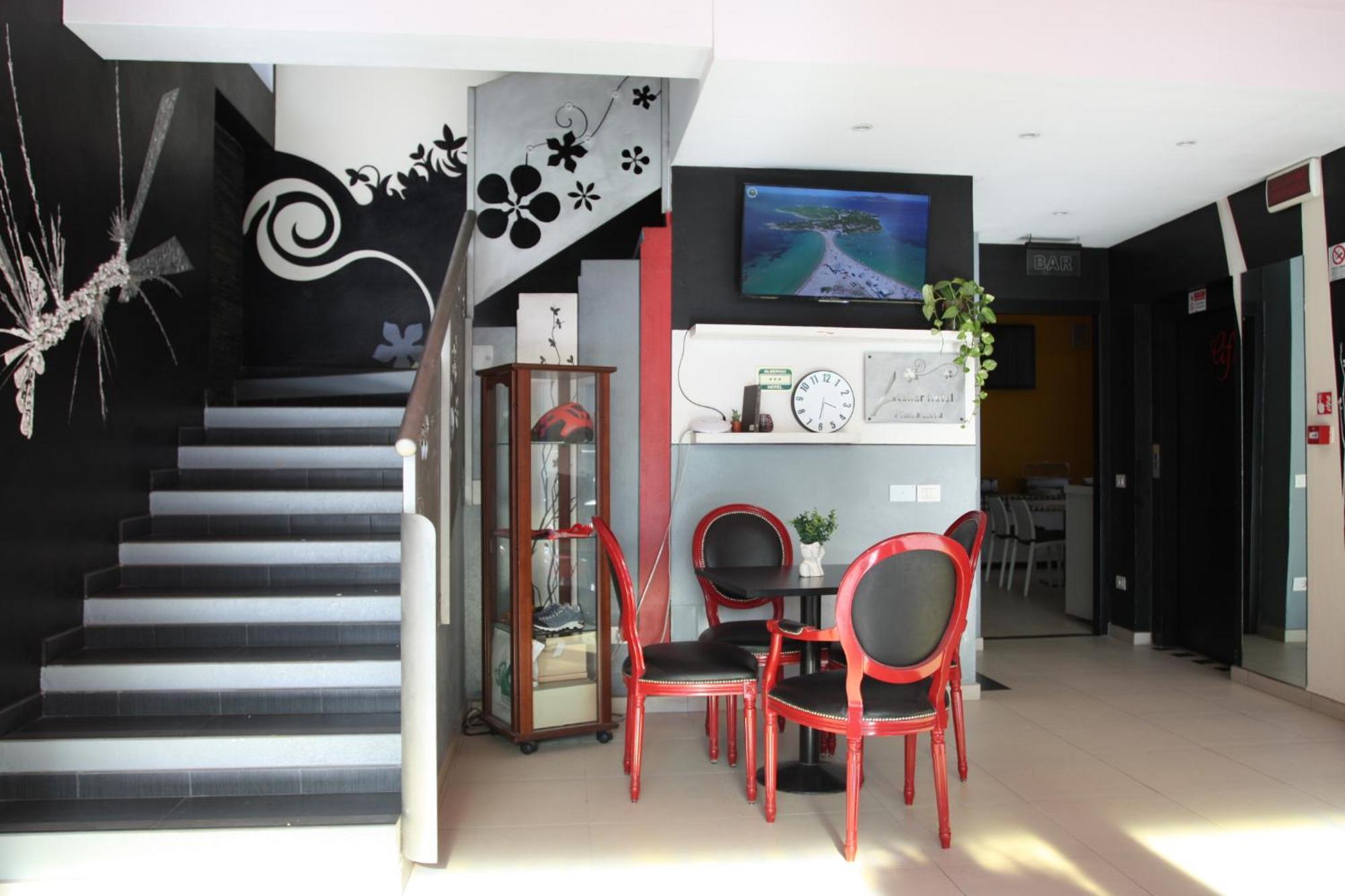 Happy Hotel Atelier Gardone Riviera Centro & Beach Экстерьер фото